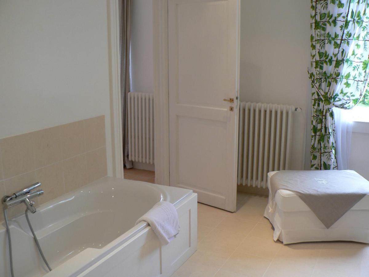 Grand Brassac La Boissiere B&B 외부 사진