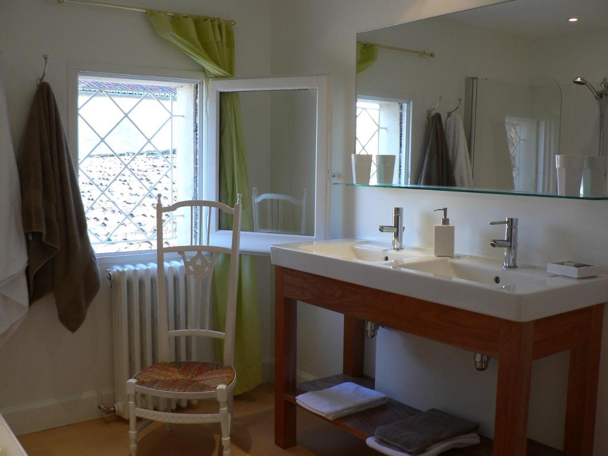 Grand Brassac La Boissiere B&B 외부 사진